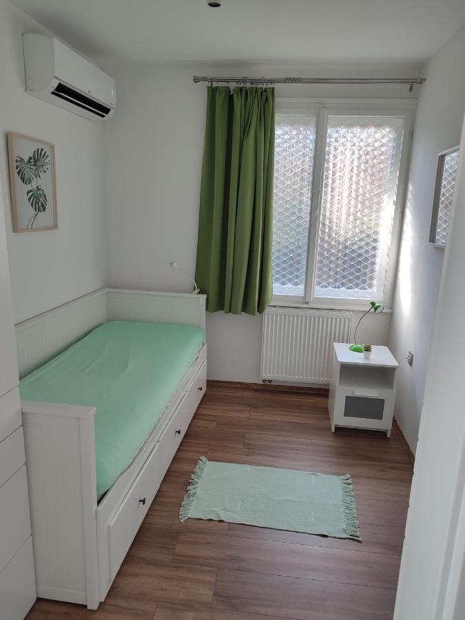 Dorka Villa 蒂豪尼 外观 照片