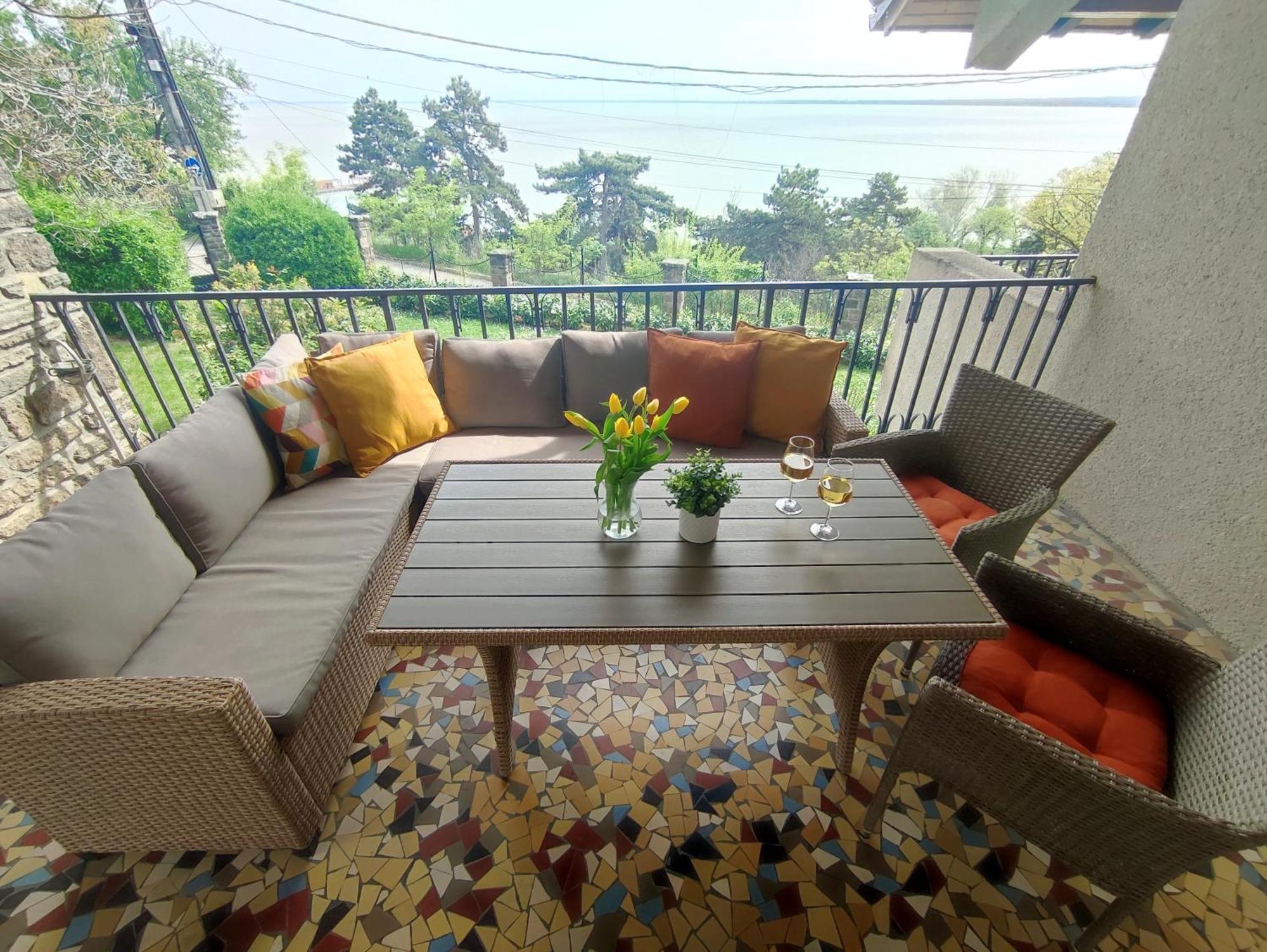 Dorka Villa 蒂豪尼 外观 照片